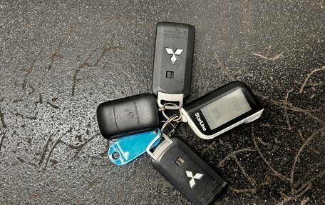 Mitsubishi Outlander III рестайлинг 3, 2018 год, 2 017 600 рублей, 22 фотография