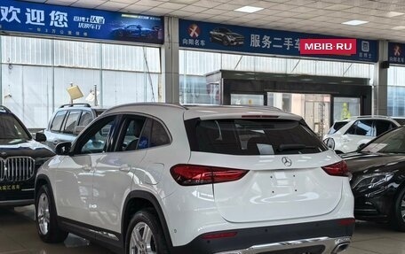 Mercedes-Benz GLA, 2022 год, 1 980 000 рублей, 4 фотография