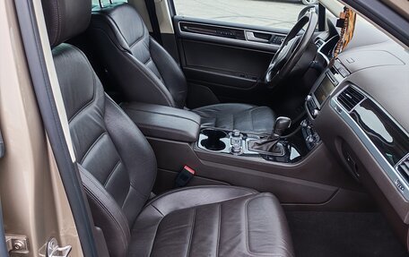Volkswagen Touareg III, 2016 год, 3 000 000 рублей, 4 фотография