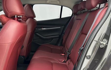 Mazda 3, 2023 год, 1 790 000 рублей, 15 фотография