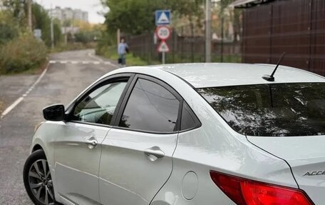 Hyundai Accent IV, 2017 год, 999 999 рублей, 3 фотография
