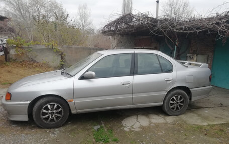 Nissan Primera II рестайлинг, 1995 год, 250 000 рублей, 11 фотография