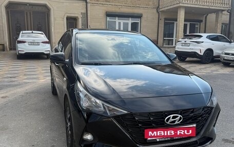 Hyundai Solaris II рестайлинг, 2021 год, 1 240 000 рублей, 3 фотография
