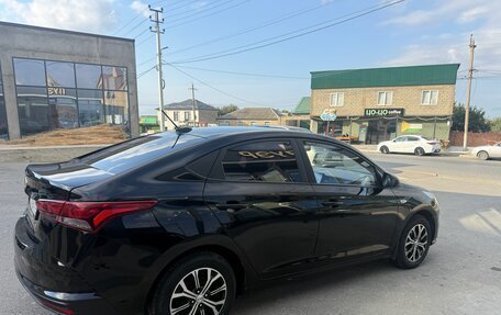 Hyundai Solaris II рестайлинг, 2021 год, 1 240 000 рублей, 5 фотография