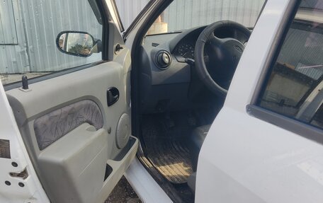 Renault Logan I, 2006 год, 240 000 рублей, 10 фотография