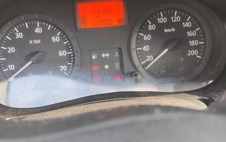 Renault Logan I, 2006 год, 240 000 рублей, 13 фотография