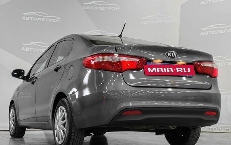 KIA Rio III рестайлинг, 2013 год, 600 000 рублей, 23 фотография
