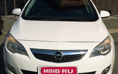 Opel Astra J, 2011 год, 600 000 рублей, 1 фотография
