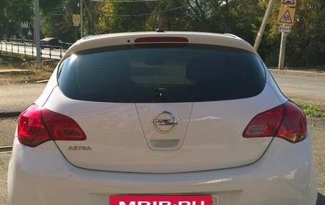 Opel Astra J, 2011 год, 600 000 рублей, 4 фотография