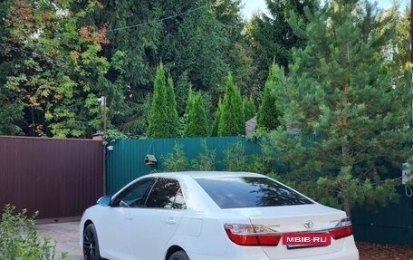 Toyota Camry, 2015 год, 1 800 000 рублей, 3 фотография