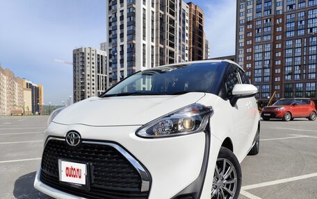 Toyota Sienta II, 2019 год, 1 370 000 рублей, 4 фотография