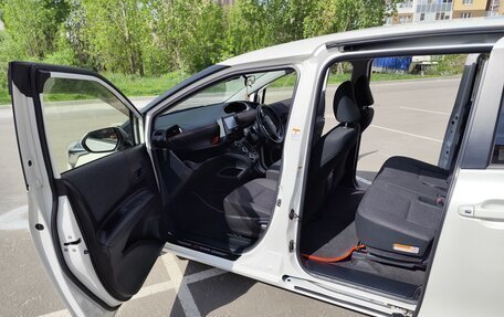 Toyota Sienta II, 2019 год, 1 370 000 рублей, 24 фотография