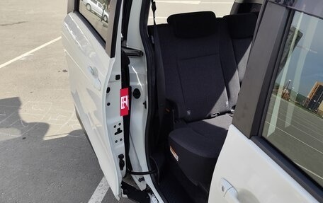 Toyota Sienta II, 2019 год, 1 370 000 рублей, 20 фотография