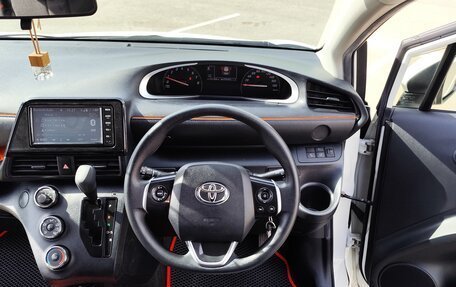 Toyota Sienta II, 2019 год, 1 370 000 рублей, 29 фотография