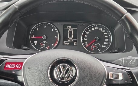 Volkswagen Caravelle T6 рестайлинг, 2015 год, 3 750 000 рублей, 11 фотография