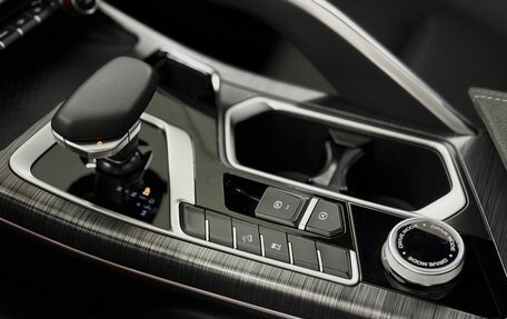 Geely Tugella FY11, 2023 год, 3 080 000 рублей, 18 фотография