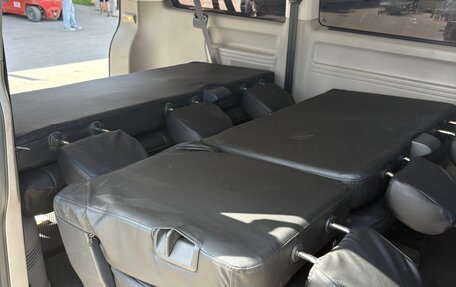 Volkswagen Caravelle T6 рестайлинг, 2015 год, 2 600 000 рублей, 8 фотография