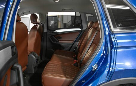 Volkswagen Tiguan II, 2022 год, 2 850 000 рублей, 23 фотография