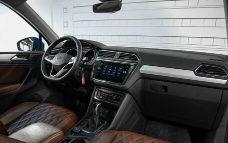 Volkswagen Tiguan II, 2022 год, 2 850 000 рублей, 30 фотография