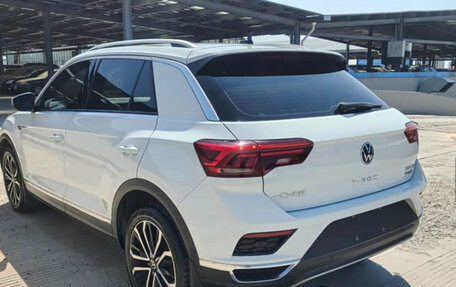 Volkswagen T-Roc I, 2021 год, 1 610 000 рублей, 4 фотография