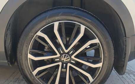 Volkswagen T-Roc I, 2021 год, 1 610 000 рублей, 9 фотография