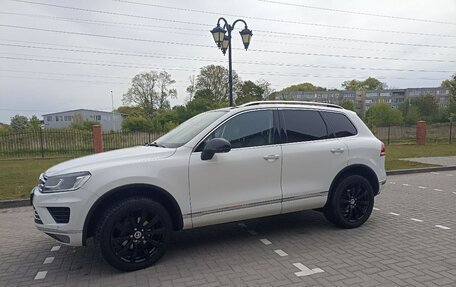 Volkswagen Touareg III, 2015 год, 2 630 000 рублей, 10 фотография