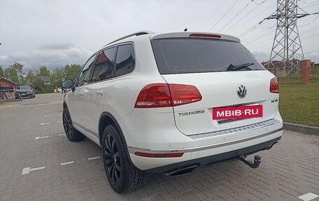 Volkswagen Touareg III, 2015 год, 2 630 000 рублей, 7 фотография