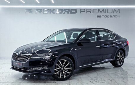 Skoda Superb III рестайлинг, 2024 год, 3 225 000 рублей, 1 фотография