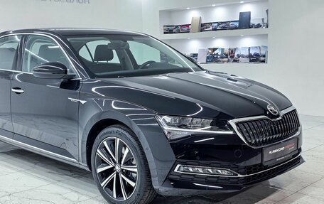 Skoda Superb III рестайлинг, 2024 год, 3 225 000 рублей, 6 фотография