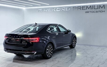 Skoda Superb III рестайлинг, 2024 год, 3 225 000 рублей, 19 фотография