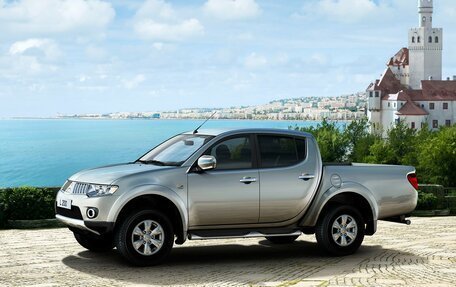 Mitsubishi L200 IV рестайлинг, 2013 год, 1 150 000 рублей, 1 фотография