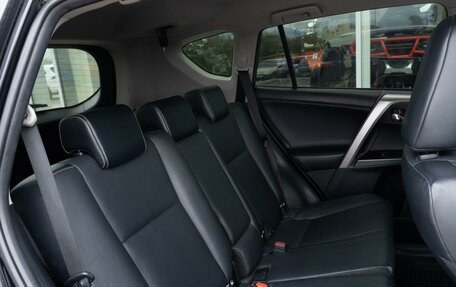 Toyota RAV4, 2017 год, 2 681 000 рублей, 12 фотография