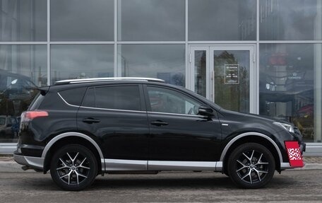 Toyota RAV4, 2017 год, 2 681 000 рублей, 5 фотография