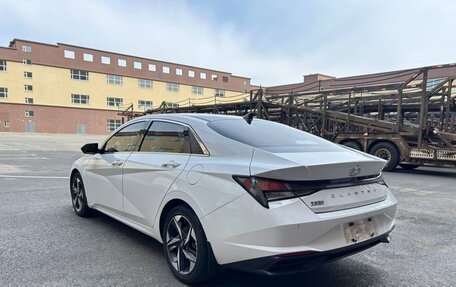 Hyundai Elantra, 2022 год, 1 650 000 рублей, 4 фотография