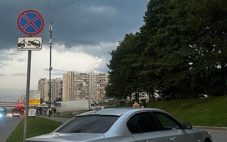 BMW 5 серия, 2003 год, 580 000 рублей, 16 фотография