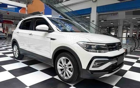 Volkswagen T-Cross I, 2022 год, 1 646 000 рублей, 3 фотография