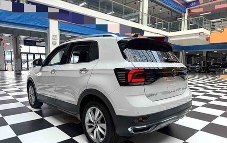 Volkswagen T-Cross I, 2022 год, 1 646 000 рублей, 4 фотография