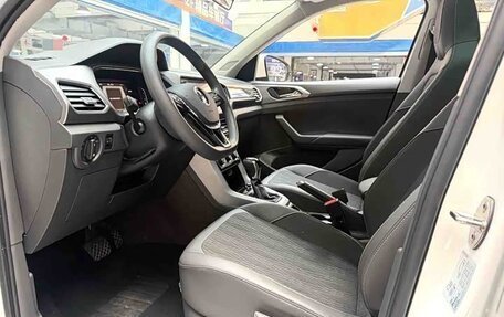 Volkswagen T-Cross I, 2022 год, 1 646 000 рублей, 9 фотография