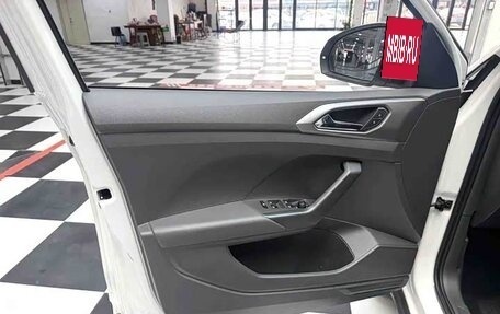 Volkswagen T-Cross I, 2022 год, 1 646 000 рублей, 10 фотография