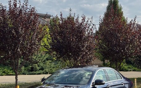 Mercedes-Benz E-Класс, 2021 год, 5 600 000 рублей, 1 фотография