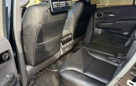 Toyota Land Cruiser, 2023 год, 11 599 000 рублей, 10 фотография