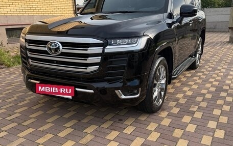 Toyota Land Cruiser, 2023 год, 11 599 000 рублей, 3 фотография