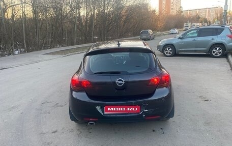 Opel Astra J, 2011 год, 690 000 рублей, 7 фотография