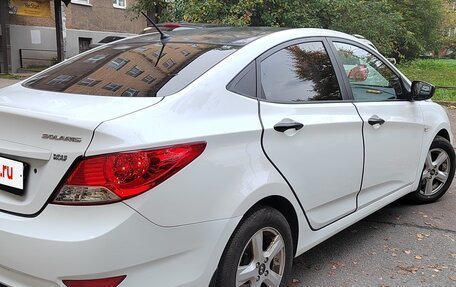 Hyundai Solaris II рестайлинг, 2013 год, 900 000 рублей, 4 фотография