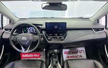 Toyota Corolla, 2023 год, 1 840 000 рублей, 2 фотография