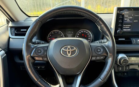 Toyota RAV4, 2020 год, 2 999 000 рублей, 12 фотография