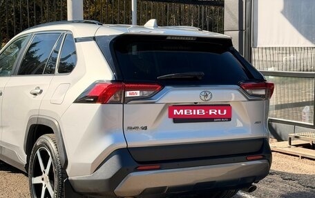 Toyota RAV4, 2020 год, 2 999 000 рублей, 7 фотография
