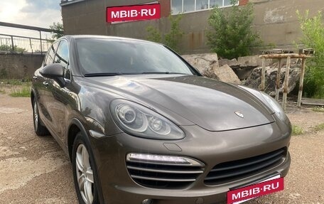 Porsche Cayenne III, 2010 год, 2 300 000 рублей, 2 фотография