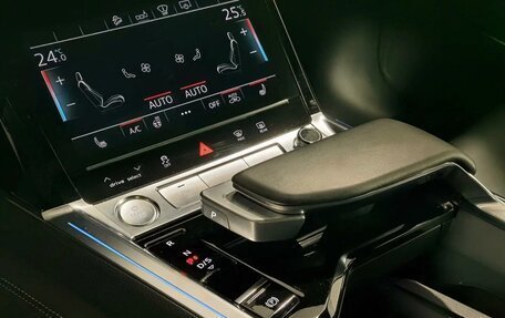 Audi e-tron I, 2020 год, 6 000 000 рублей, 18 фотография