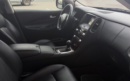 Infiniti QX50 I рестайлинг, 2015 год, 1 350 000 рублей, 12 фотография